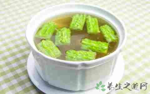 花生瓜子吃多嘴干喝什么水