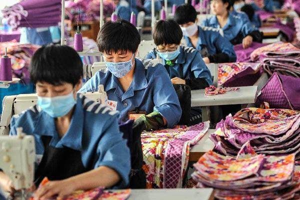 在监狱里,无期徒刑犯人的生活是什么样的?答案和你想的不一样