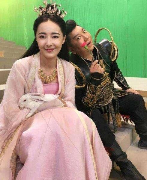 陈红的嫦娥美貌无人能及,姚笛太普通,刘涛最黑