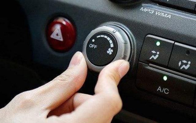 夏季车内怠速开空调1小时,等于家用空调36小时