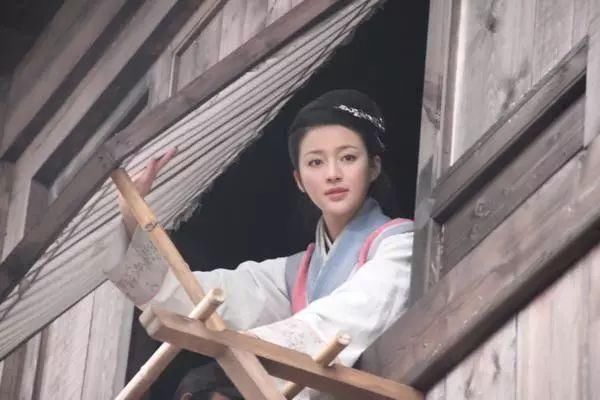 古装剧中的穿帮镜头,看到阮经天后笑了,网友:导