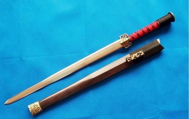 为何三国演义中有那么好听的冷兵器名字?