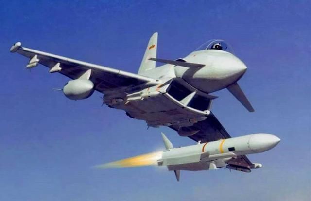 北约战机误射空空导弹,险入俄罗斯境内,媒体解