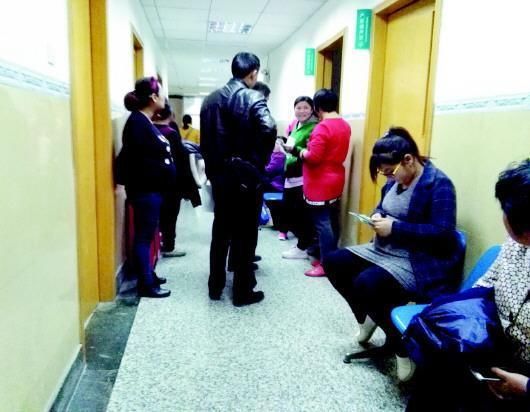 19岁女孩腹大如球,家长要打女孩男友,医生却说