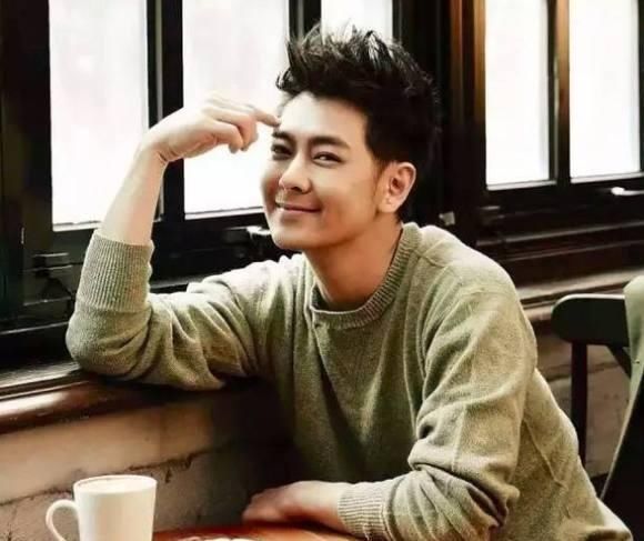 中国最有钱的5位男星,第一名的生活仿佛开了挂