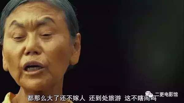 冷漠杀了善良， 她举起镰刀手刃了岛上所有人