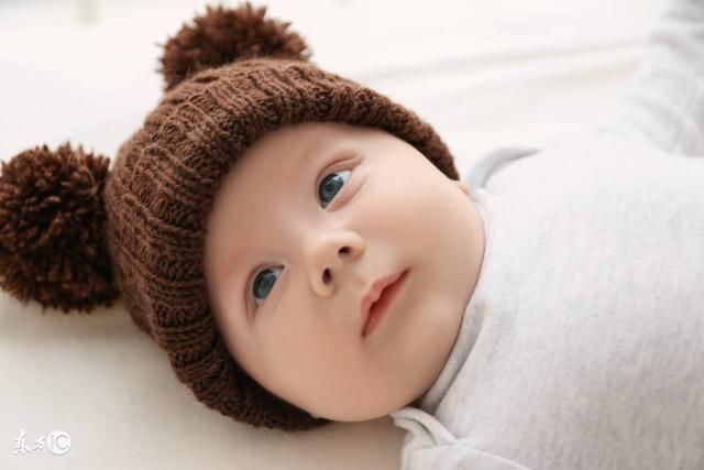 0~6个月宝宝认知能力训练小游戏:玩具去哪儿啦