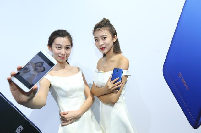 360手机vizza深度评测:骁龙435玩王者荣耀卡不