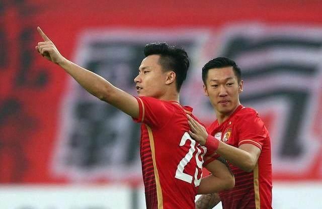 巴萨官宣了,买断保利尼奥花费5000万欧!许家印