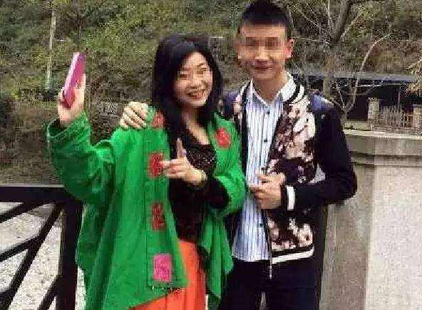 50岁大妈嫁给25岁小伙 一个月后忍受不了离