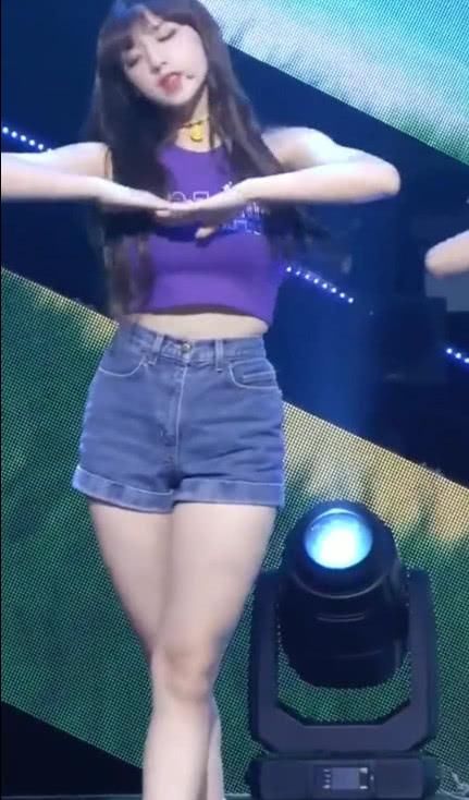 实拍小姐姐程潇跳舞的视角为什么被称为女神