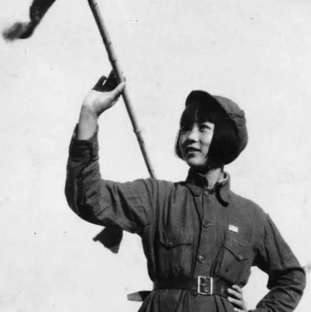 河南籍抗战女兵,用刺刀单挑7个日本兵,如今10