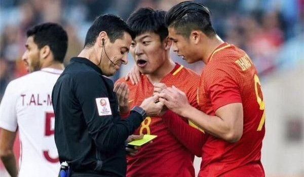 中国裁判无缘执法世界杯!FIFA:要求对足球的理