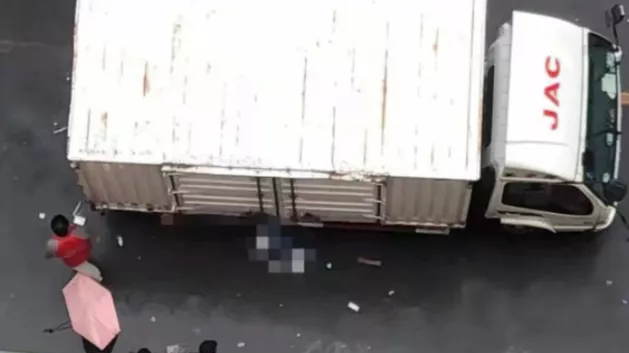 痛心！对外经贸大学一学生校内被快递车碾轧身亡！校方、快递公司回应