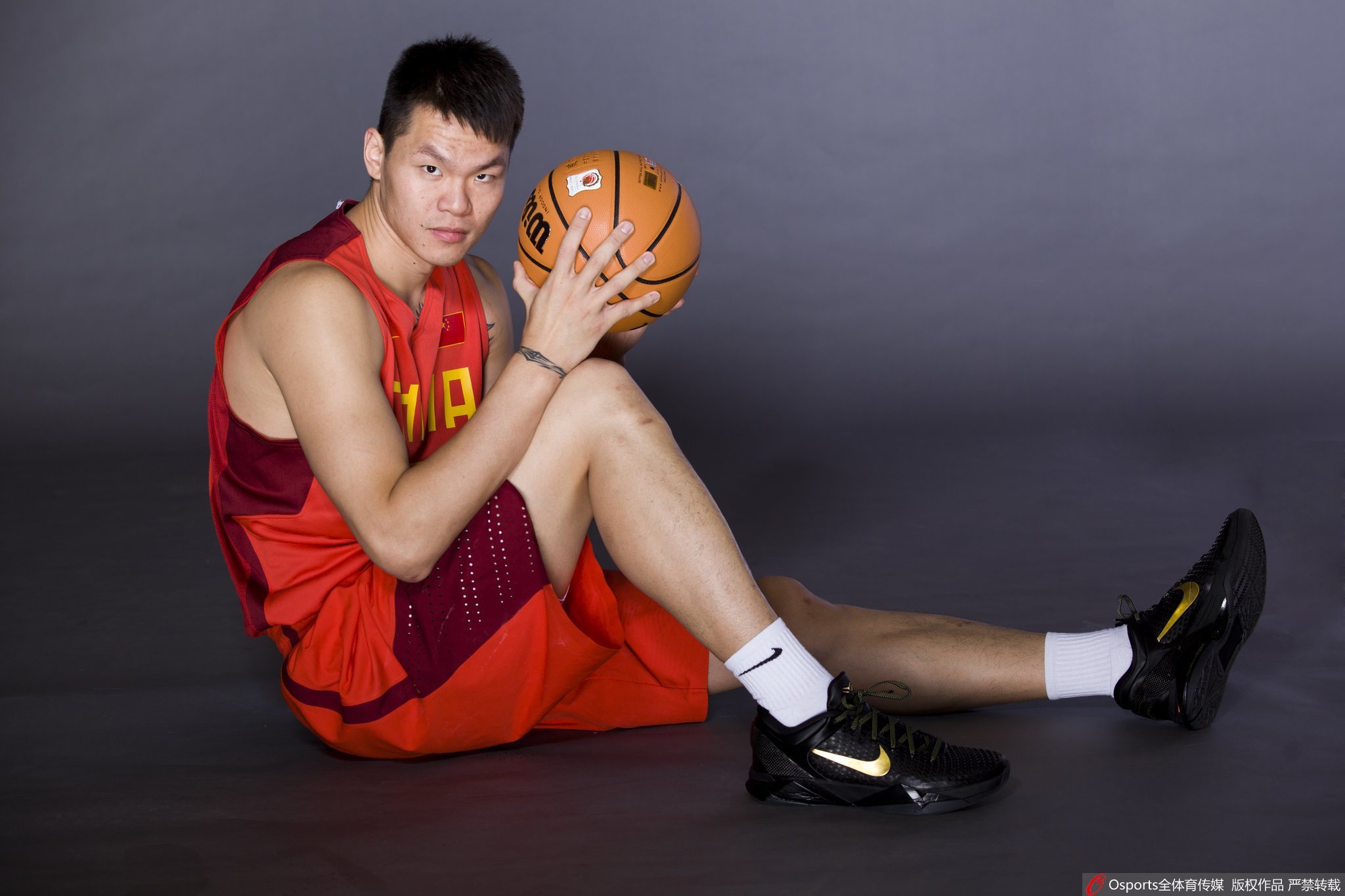 周鹏致敬朱芳雨:相信你会在新领域继续书写传奇