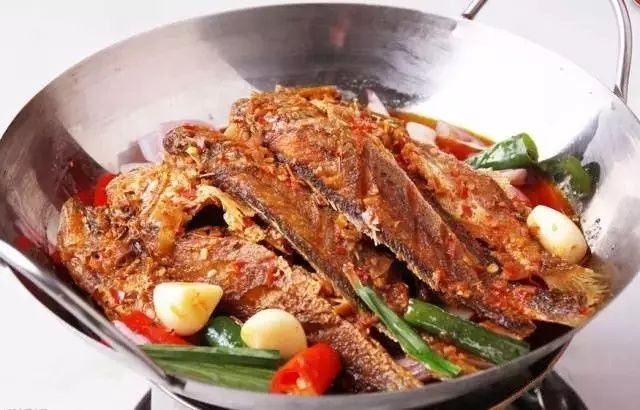 8,椒香干锅小黄鱼