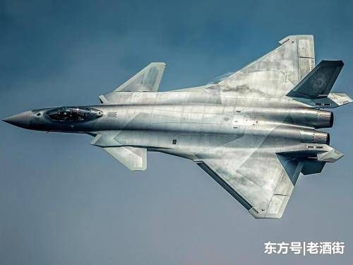 歼20装备数量公开了 让美国预测全部落空 中国