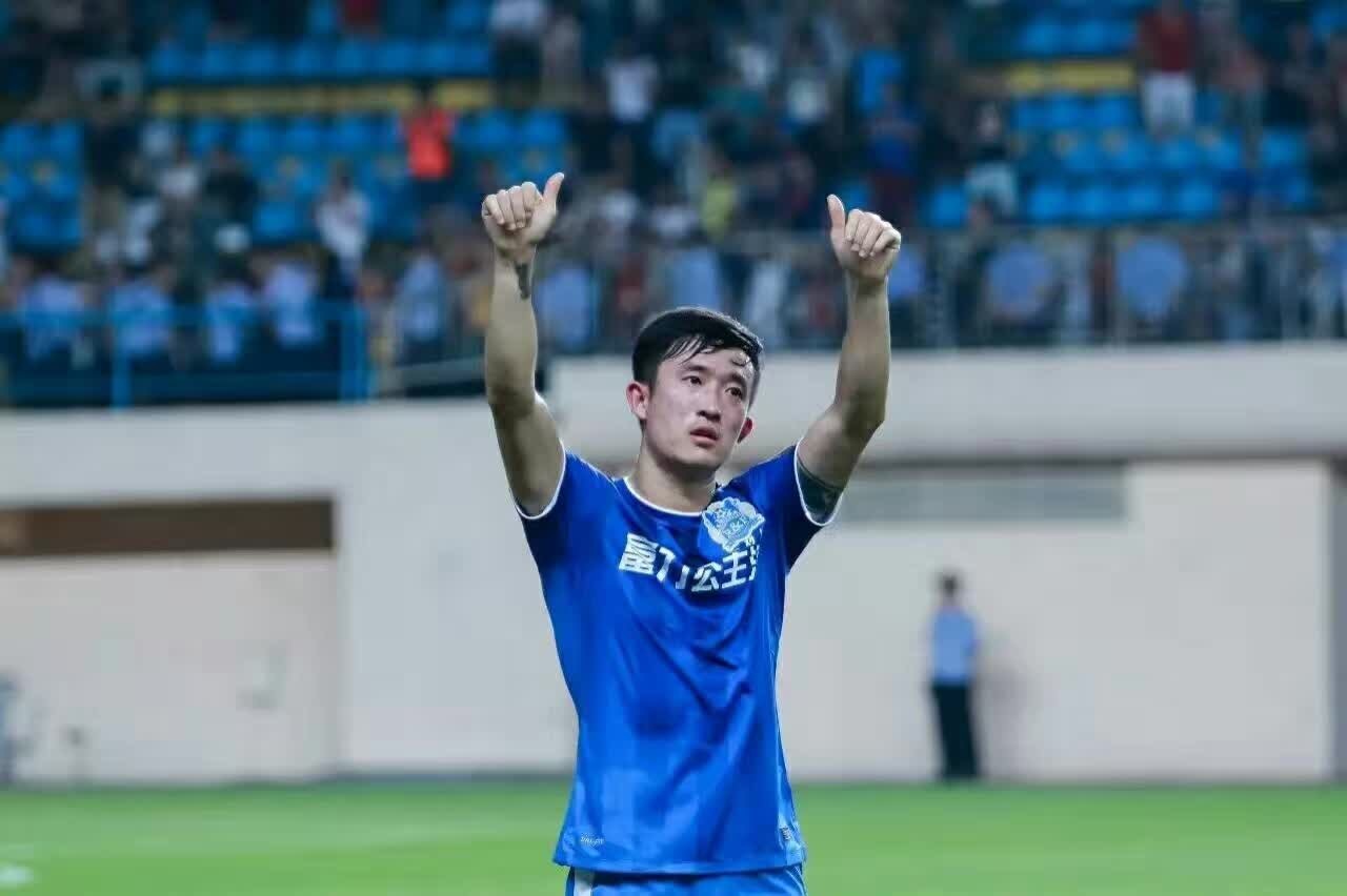 富力新队长姜至鹏:防守帕托会是噩梦,尽量多防住几次