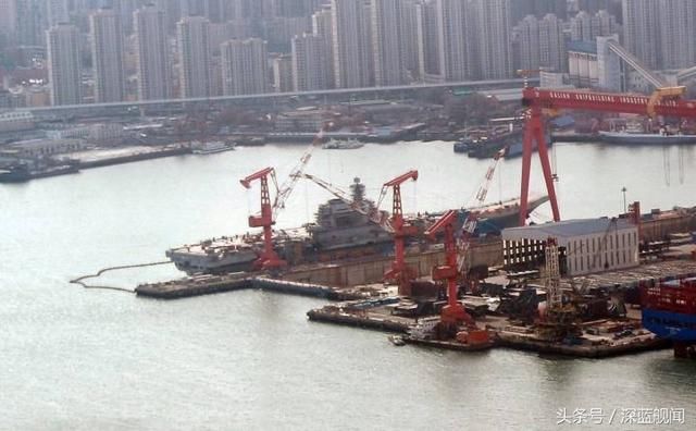 艘主力驱逐舰在建!大连造船厂在建军舰吨位堪