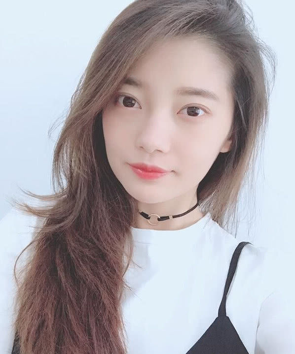 唐嫣签下的四位女明星,怎么看都没隔壁杨幂家