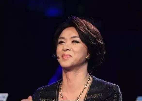 金星口述变性过程!每天下身的疼痛和人流手术