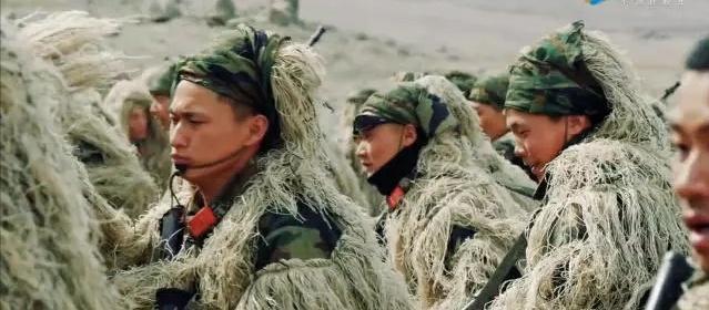 武警新疆总队特战分队狙击手山地轮训 这迷彩
