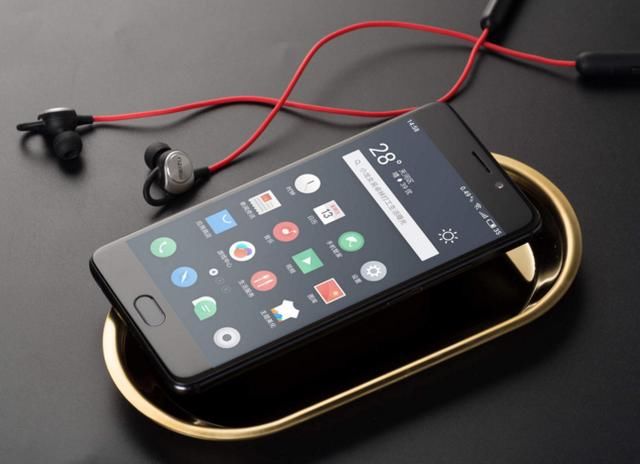 手机风云界:魅族15 Plus与小米7能否一战?让我