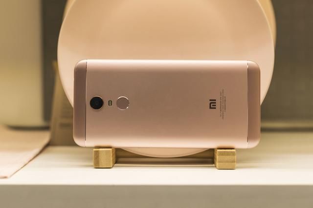 2018首款最具性价比手机出炉,全面屏外加大内