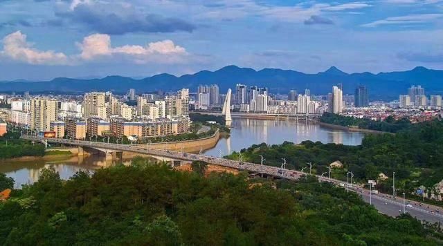 2017年江西GDP最高的5座城市 南昌高居第一