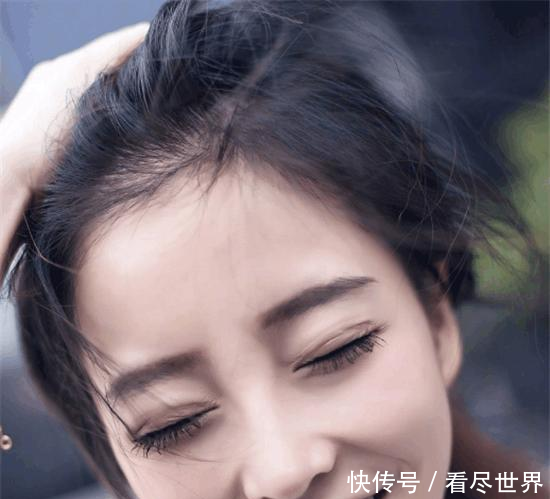 冯提莫逼走小漠前女友慕诗琪, 曾在直播时与小