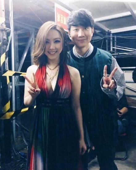 邓紫棋这次要感谢化妆师造型师,田馥甄胸以下