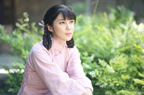 超市偶遇神秘富豪王珂和刘涛!这个小动作亮了