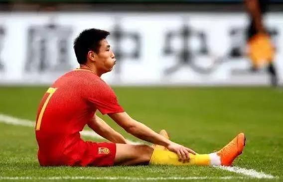 中国国足目前这个战绩,你觉得给他们多少工资