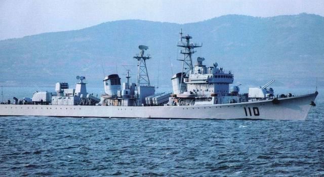 英雄迟暮:最后四艘051型驱逐舰将何去何从!