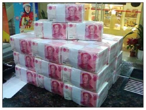 在余额宝存5万,一年的利息有多少?相比在银行