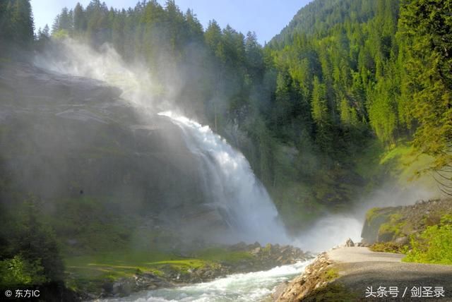 关于描写山的诗句,大气磅礴!
