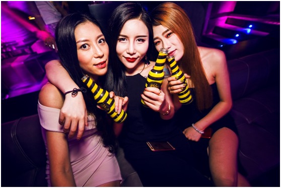 如今,shinebee咔哇潮饮可谓是声名远扬,无论是酒吧,ktv还是朋友间的