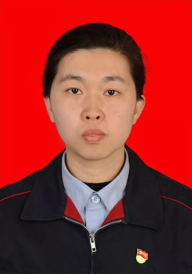 吴文娟,女,35岁,中共党员,兰州公交第一客运公司驾驶员.