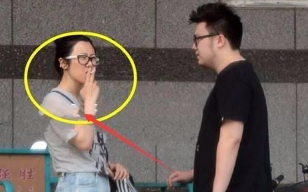 宋丹丹气炸了!儿子巴图18线媳妇抽烟成瘾,巴图