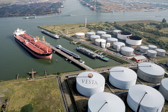 中国在新疆发现一个超级油田:一举改变世界排名