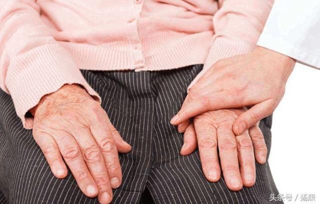 患上风湿性关节炎怎么办?每天这样调养可很好