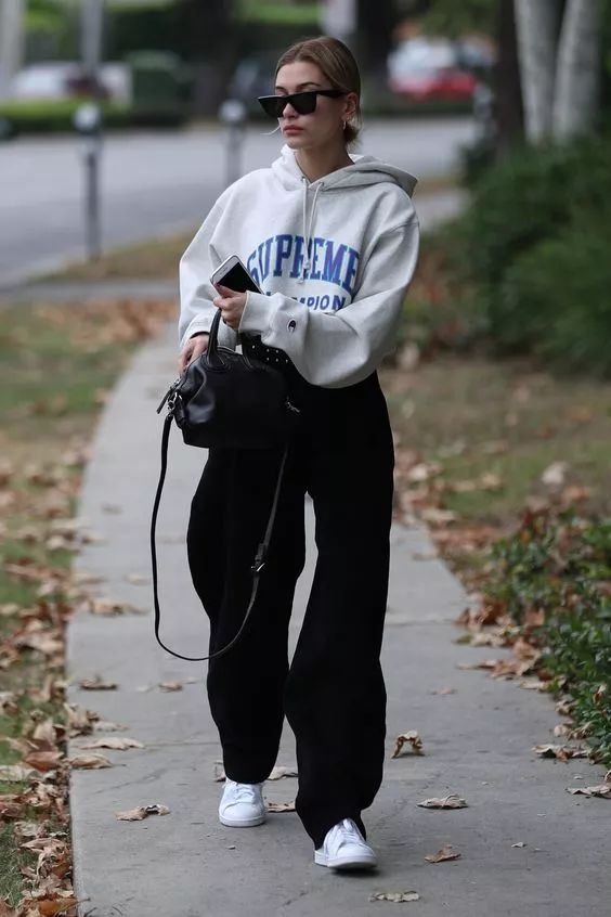 卫衣为什么突然这么火?