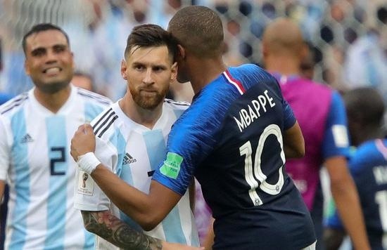 梅西成垫脚石!19岁姆巴佩首次参加世界杯夺冠