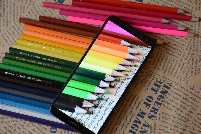 全面屏元年之作 四镜头HUAWEI 麦芒6 体验评