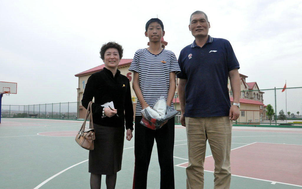 经过一个夏天的正规训练，刘泽文的技术动作正在迅速提高，低位转身动作也逐渐成型。山东省篮管中心主任，篮球名宿纪敏尚非常看好刘泽文，准备将其当成重点对象来培养。他说：“刘泽文是个好苗子，很勤奋，打球也很聪明。”