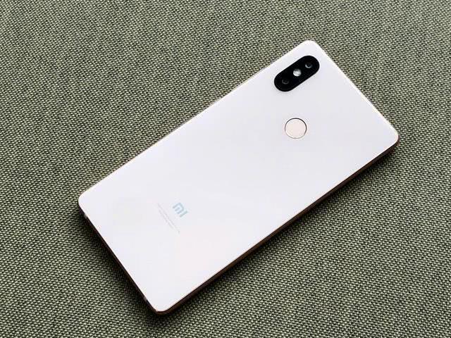 小米8SE开售依然靠抢,小米6最低跌至68元,米