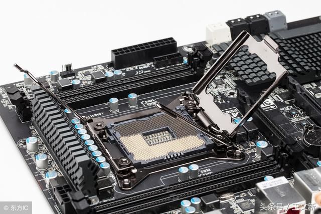 电脑突然开不了机、主机没反应、不显示,几个