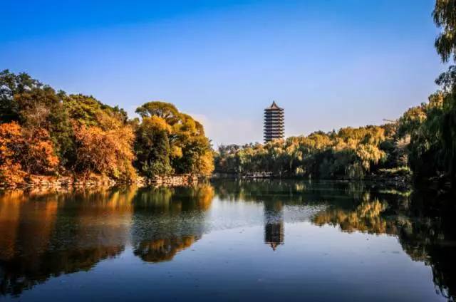 又到开学季 这些国内外最美校园里有你的母校吗?