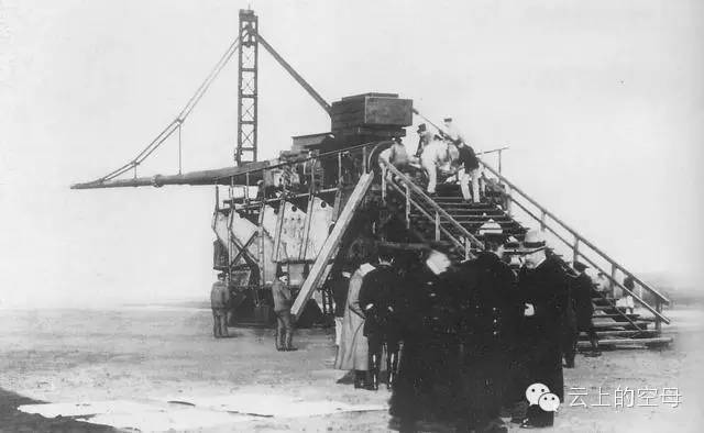 德巨炮口径不是最大射程超远 有足足10层楼高 德巨炮口径不是最大射程超远 有足足10层楼高