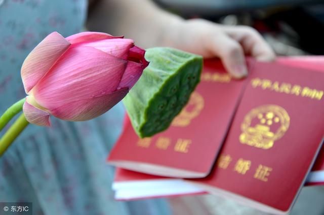 故事:结婚公婆一分不给,我妈陪嫁10万和房子,1